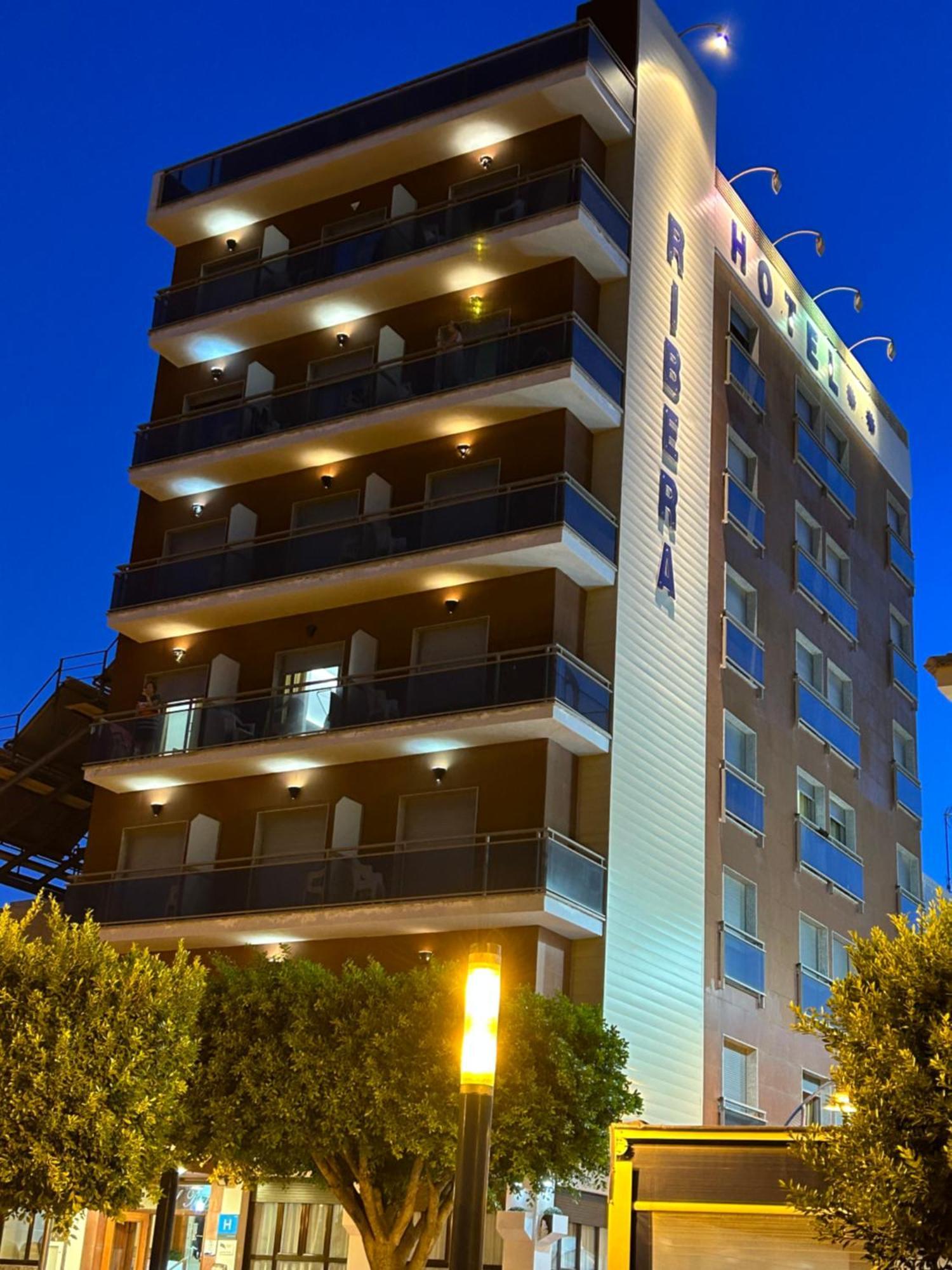 Hotel Ribera 圣地亚哥德拉里贝拉 外观 照片