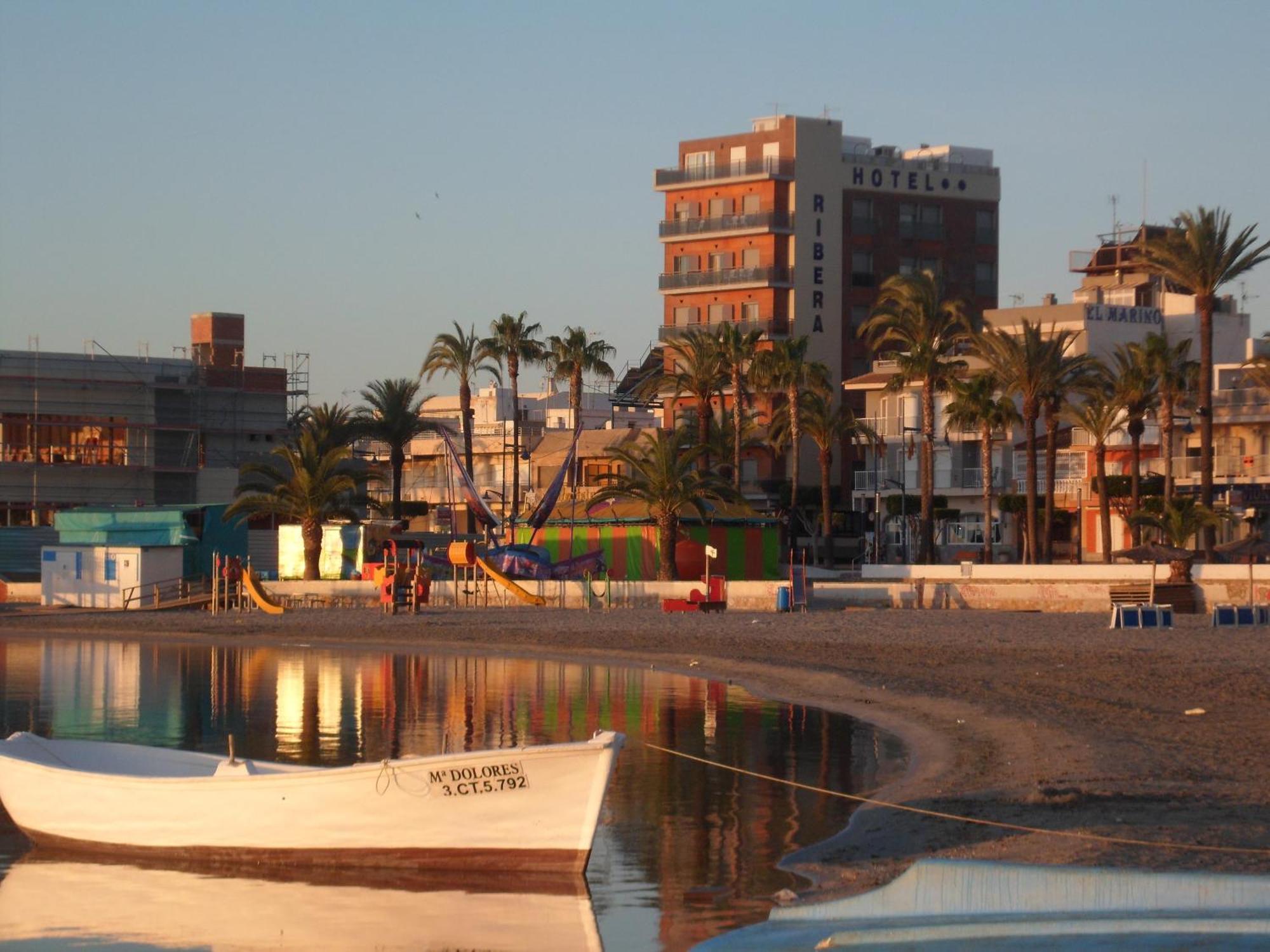 Hotel Ribera 圣地亚哥德拉里贝拉 外观 照片