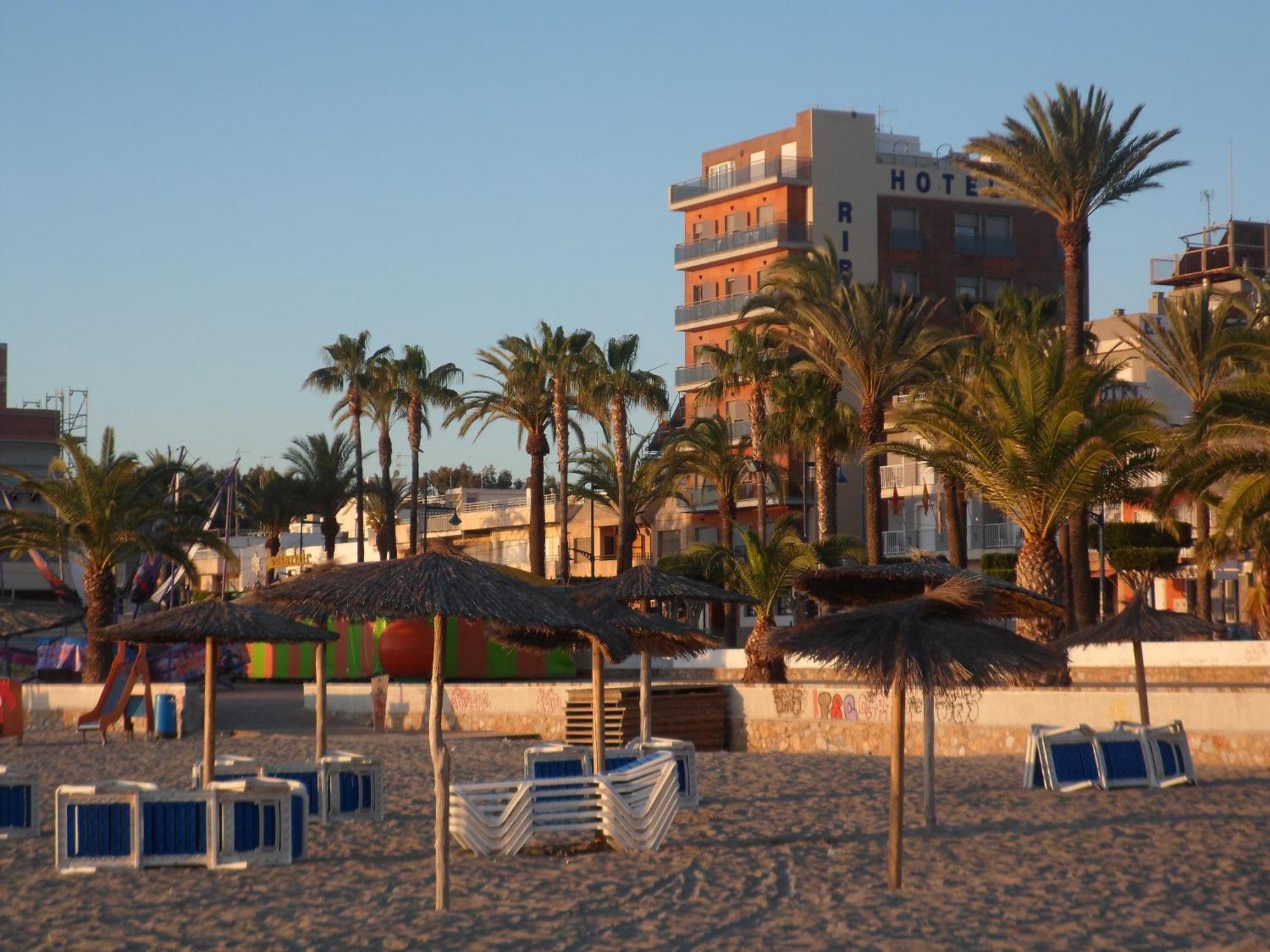 Hotel Ribera 圣地亚哥德拉里贝拉 外观 照片