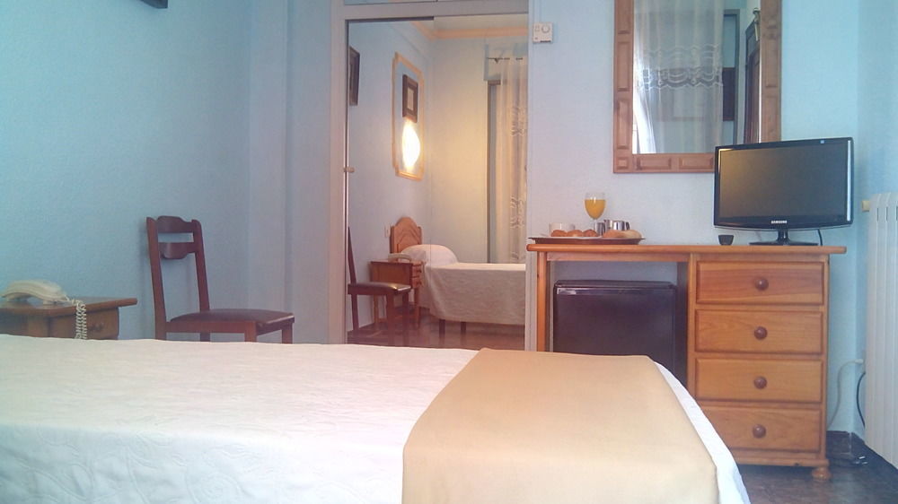 Hotel Ribera 圣地亚哥德拉里贝拉 外观 照片